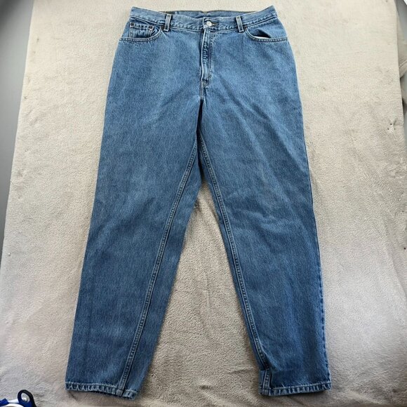 Levis Women's 550 Jeans Size 16 Relaxed Fit Vintage from Aug 2022 - Picture 12 of 13